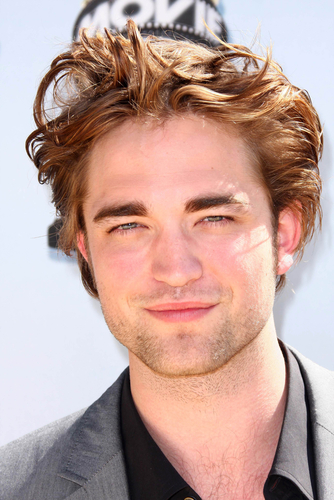 Robert Pattinson